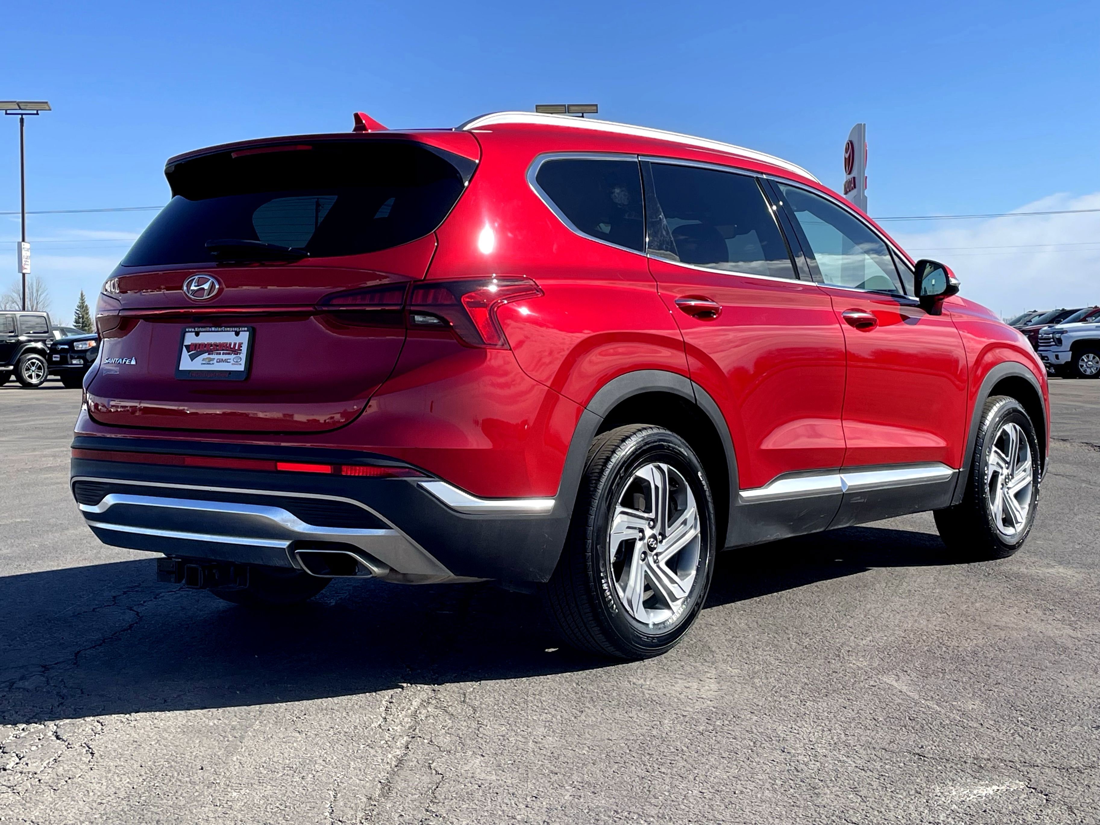 Used 2022 Hyundai Santa Fe SEL w/ Convenience Package image 3