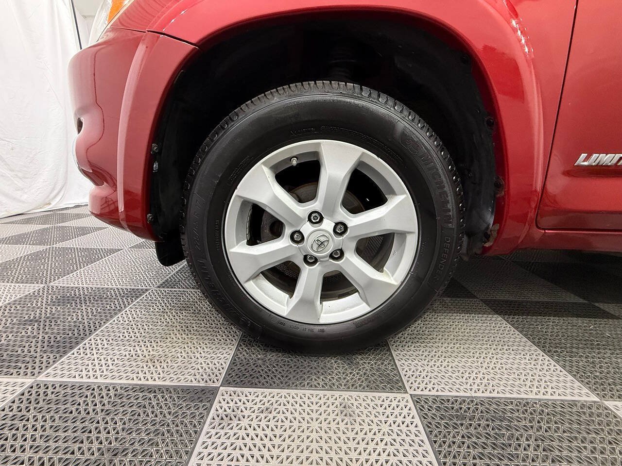 Used 2012 Toyota RAV4 Limited w/ Premium Plus Value Pkg AWD/4WD image 35