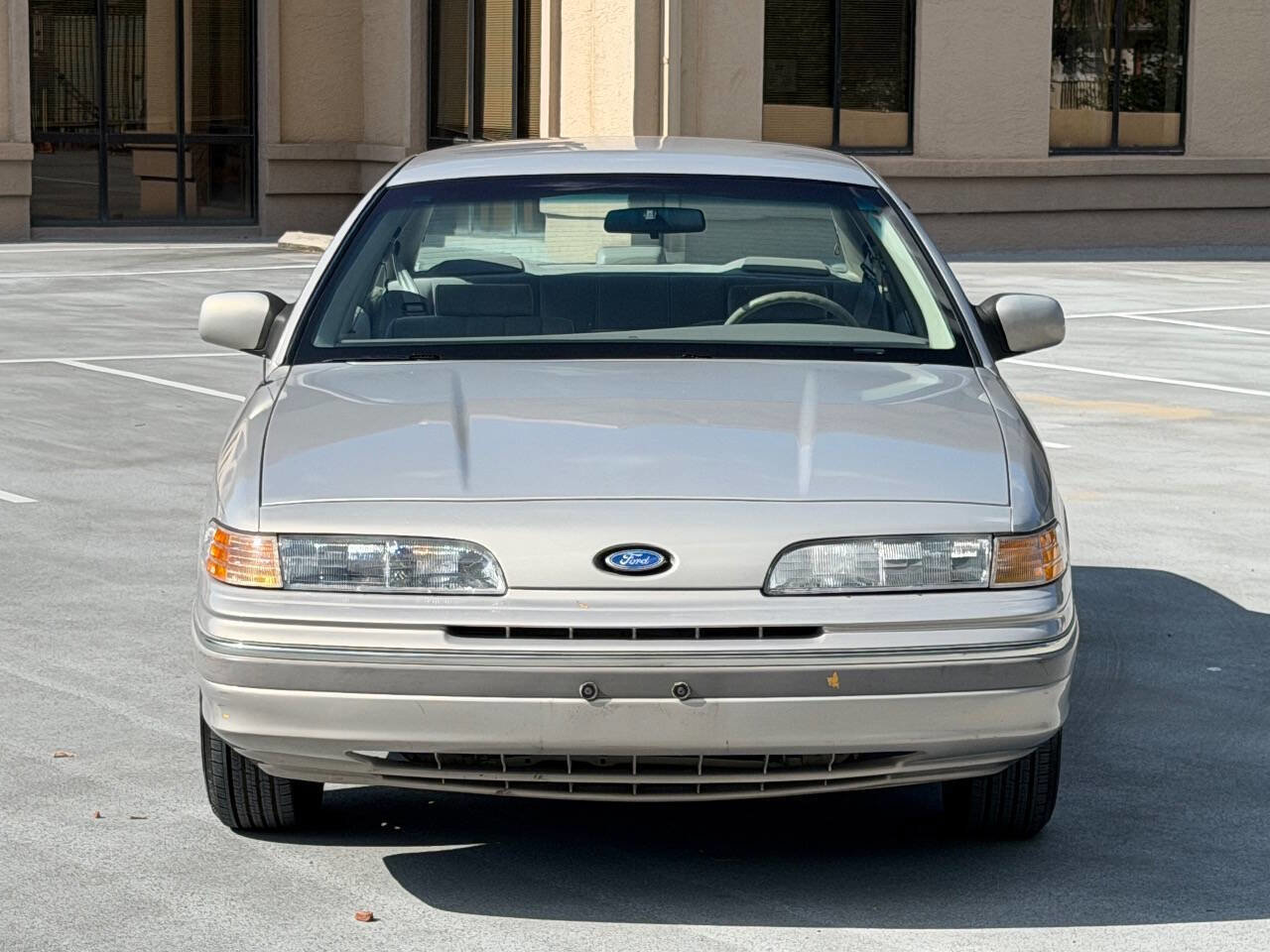 Used 1992 Ford Crown Victoria LX RWD image 22