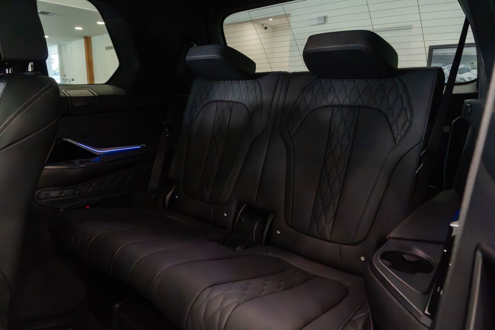 Used 2024 BMW X7 M60i w/ Executive Package AWD/4WD image 15