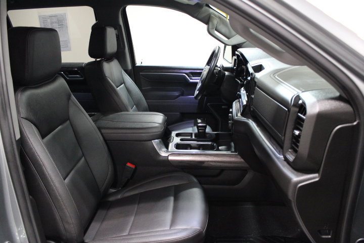 Used 2026 Chevrolet Silverado 1500 LTZ AWD/4WD image 24