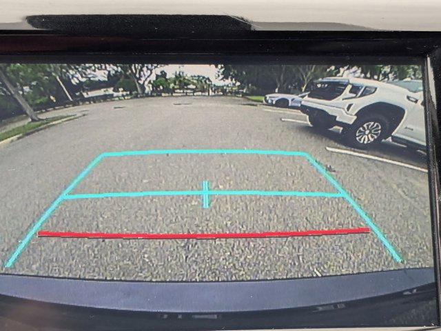 Used 2020 Toyota Camry SE image 9