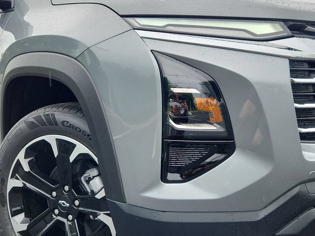New 2026 Chevrolet Equinox LT w/ Convenience Package II FWD image 9