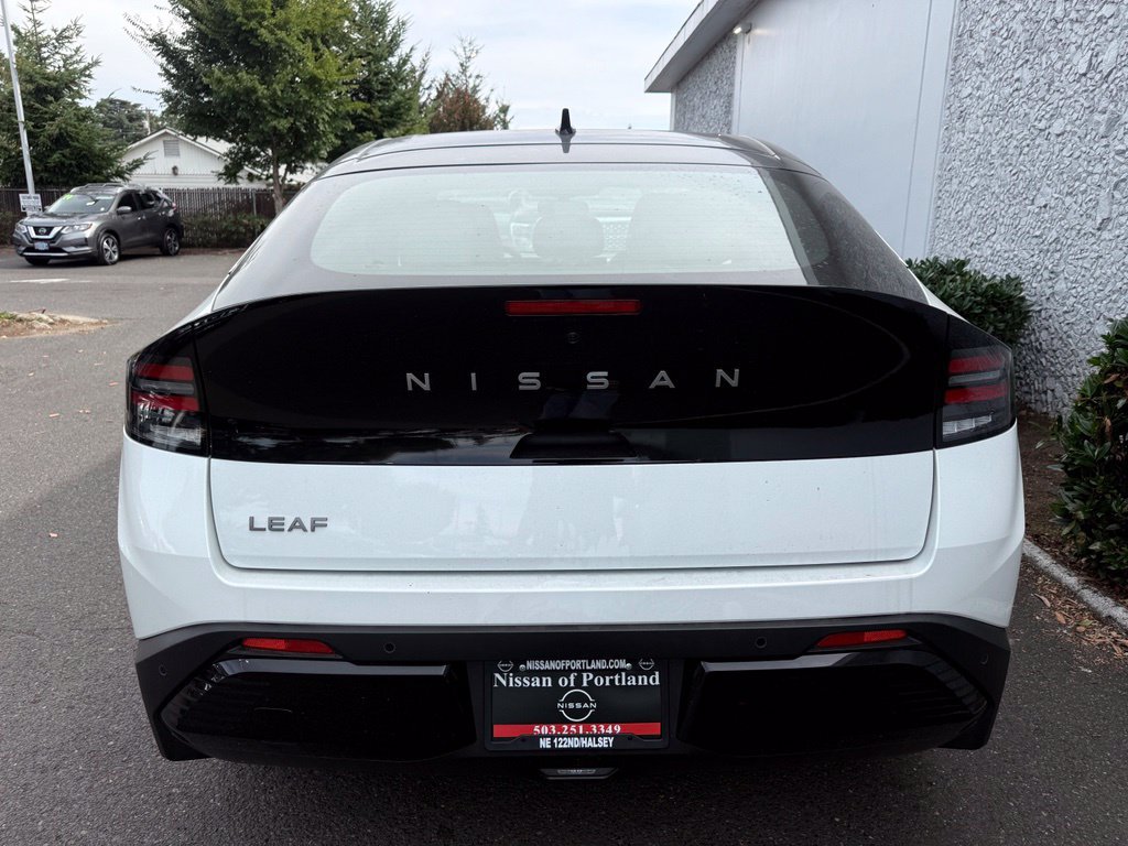 New 2026 Nissan Leaf SV Plus w/ Floor Mat Package (SV+) FWD image 6