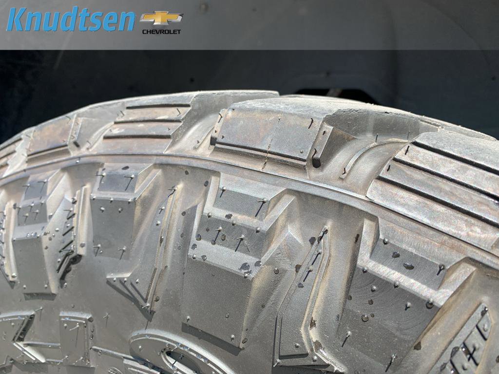 Used 2003 Chevrolet Silverado 2500 LS w/ Skid Plate Package AWD/4WD image 9