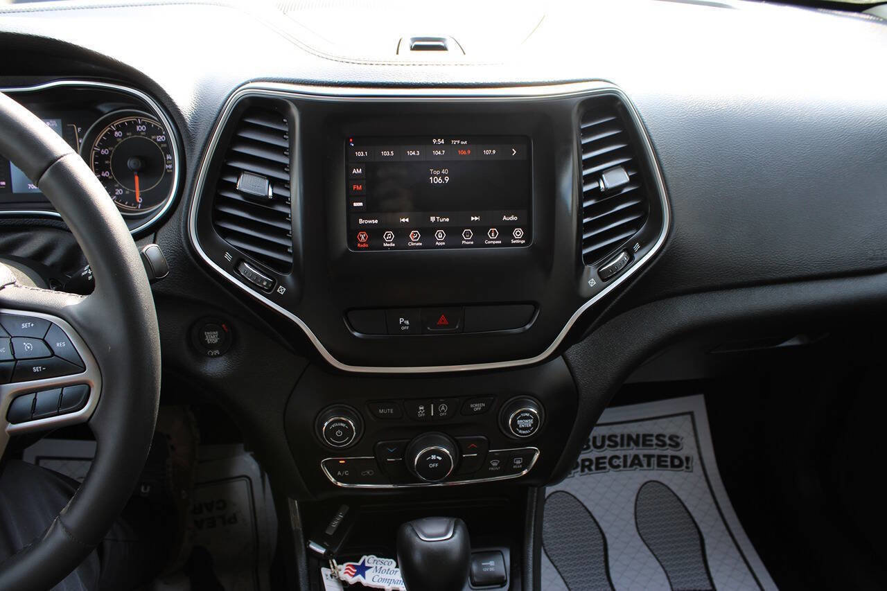 Used 2020 Jeep Cherokee Latitude Plus w/ Travel & Safety Group FWD image 12