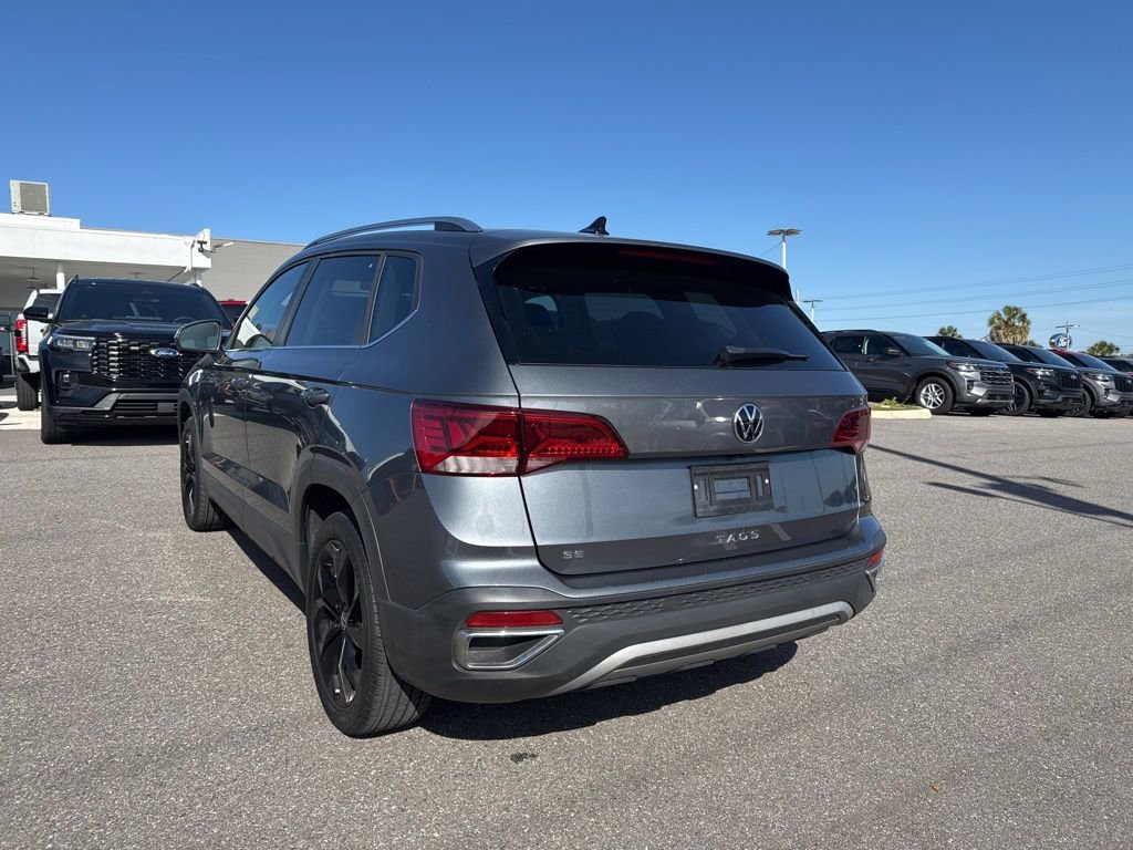 Used 2023 Volkswagen Taos SE image 3
