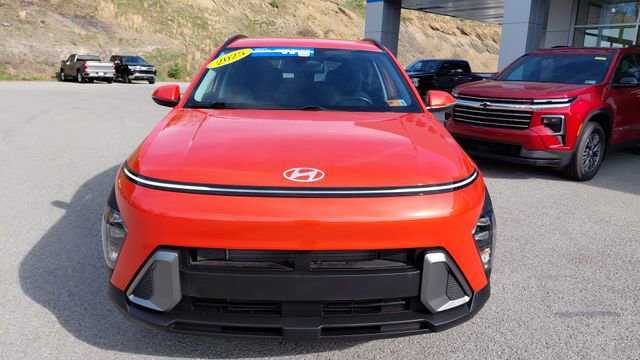 Used 2025 Hyundai Kona SEL image 9