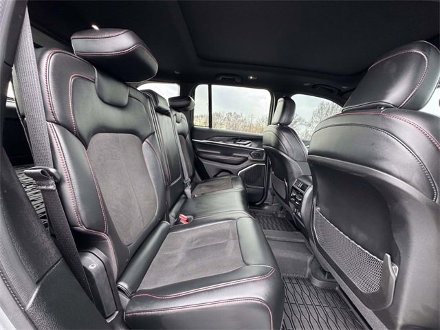 Used 2022 Jeep Grand Cherokee Trailhawk image 16