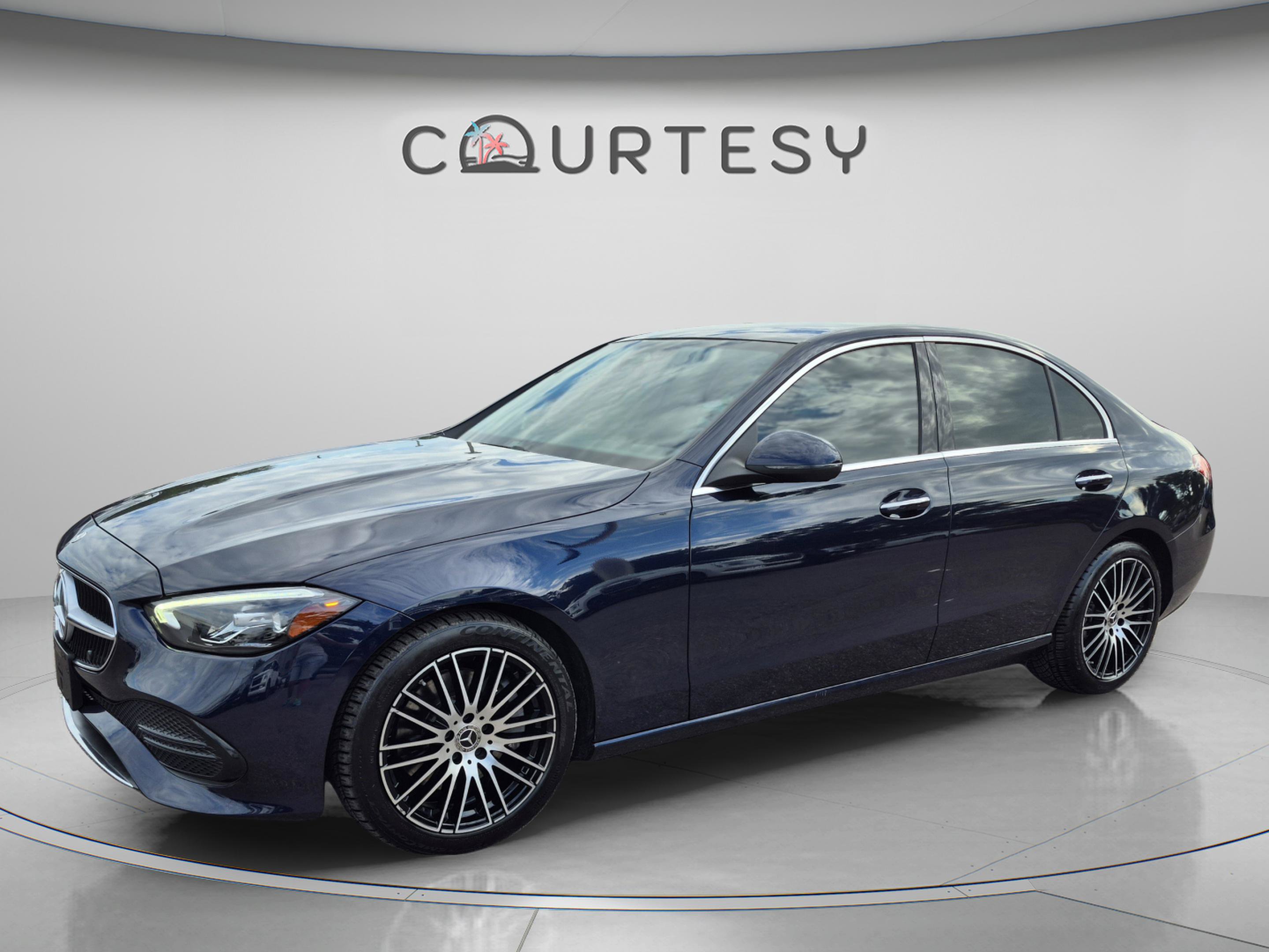 Used 2023 Mercedes-Benz C 300 4MATIC Sedan image 1