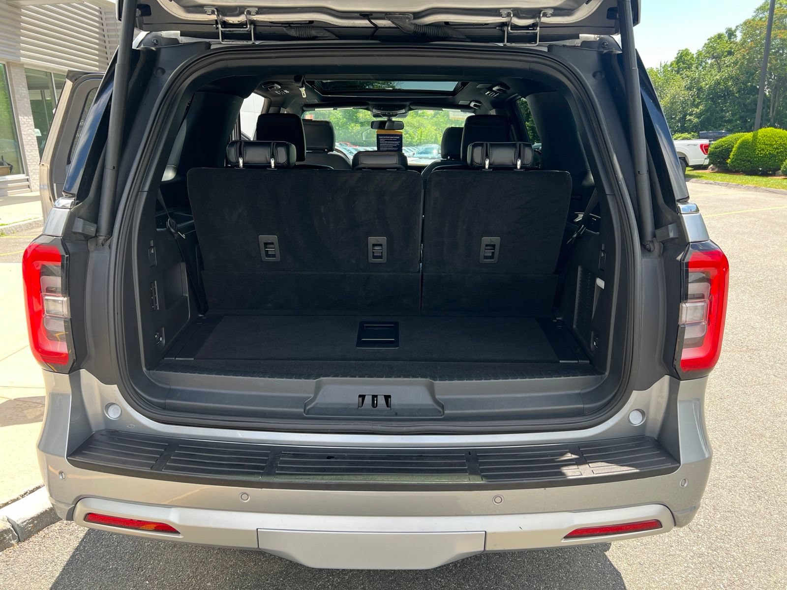 Certified 2023 Ford Expedition Platinum AWD/4WD image 11