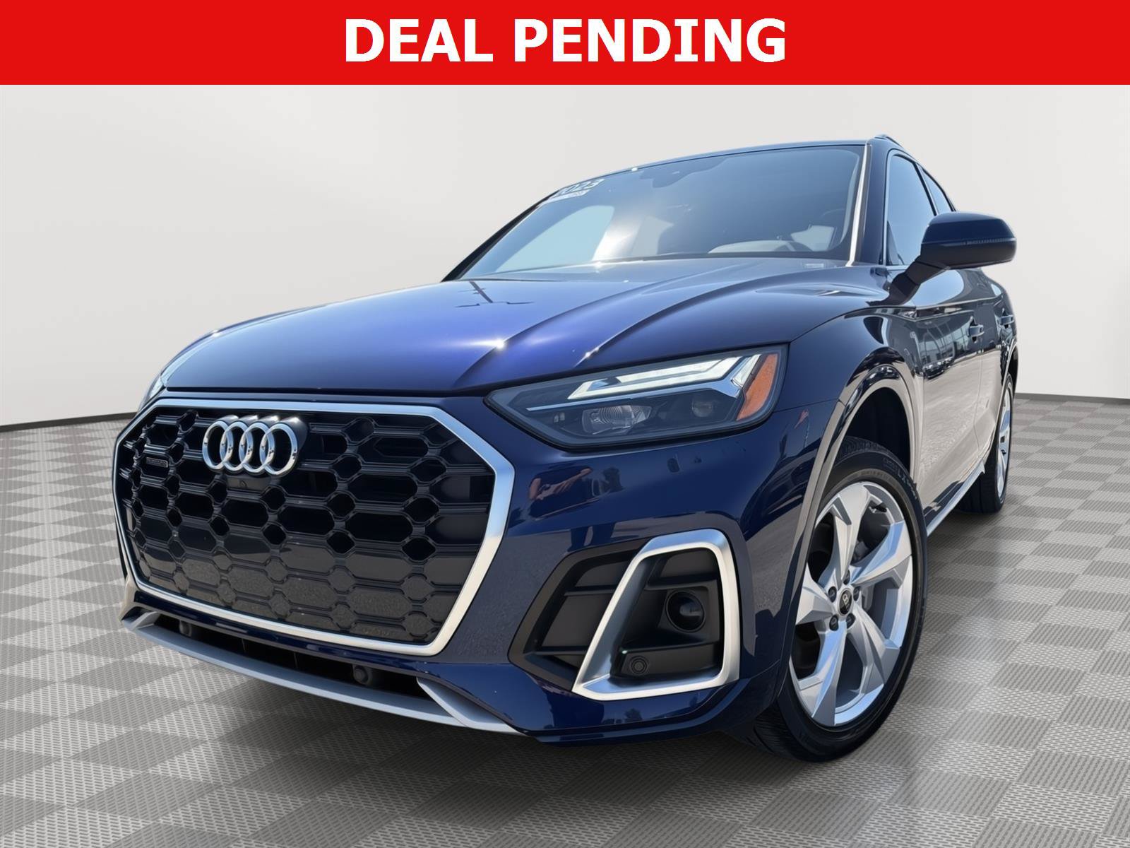 Used 2023 Audi Q5 2.0T Premium Plus w/ Premium Plus Package AWD/4WD image 1