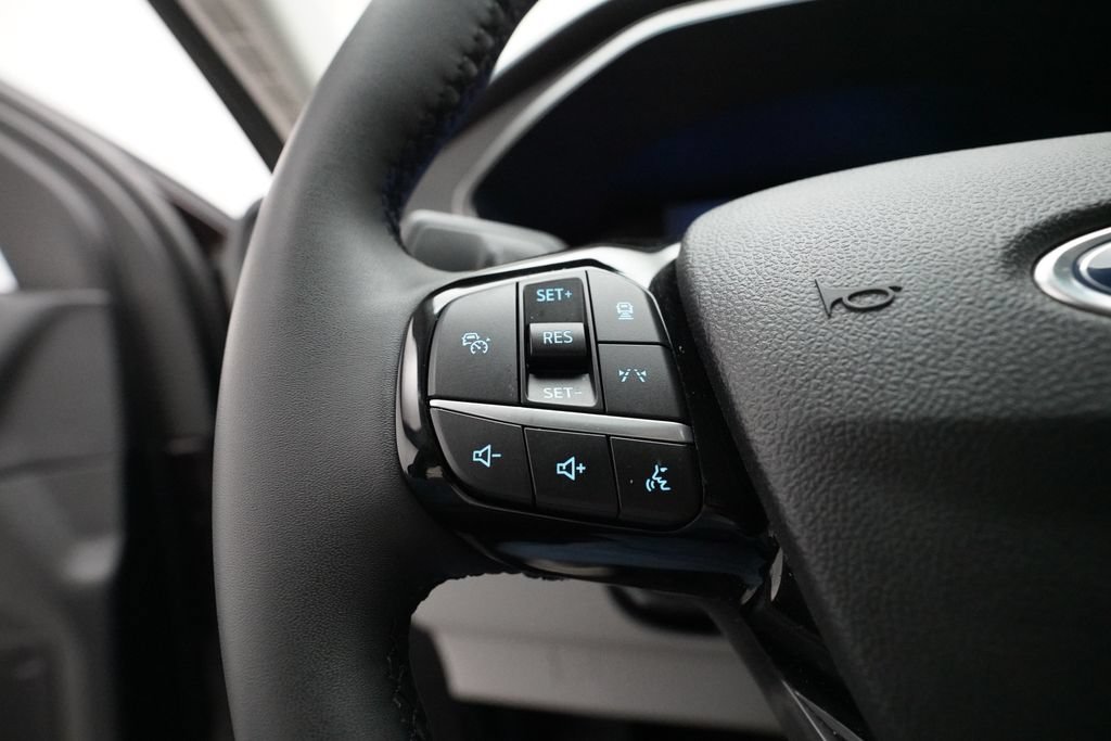 Used 2023 Ford Escape Active w/ Tech Pack #1 AWD/4WD image 18