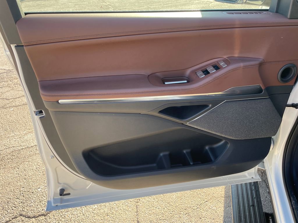 New 2025 Lincoln Navigator Reserve image 14