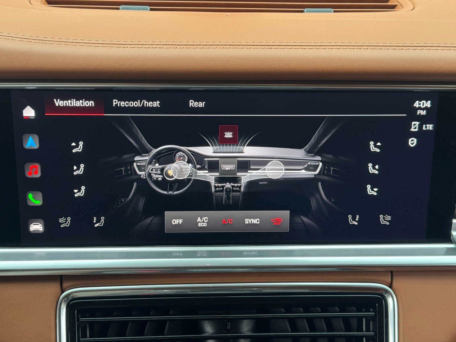 Used 2023 Porsche Panamera 4 Platinum Edition AWD/4WD image 28