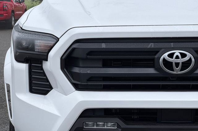 Used 2025 Toyota Tacoma SR5 image 44