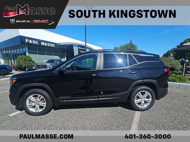 Used 2023 GMC Terrain SLE w/ Driver Convenience Package AWD/4WD image 4