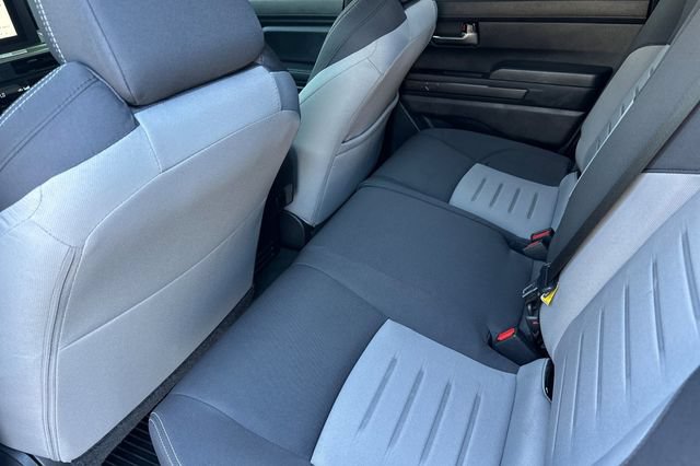 Certified 2025 Toyota Tacoma TRD Off-Road AWD/4WD image 16