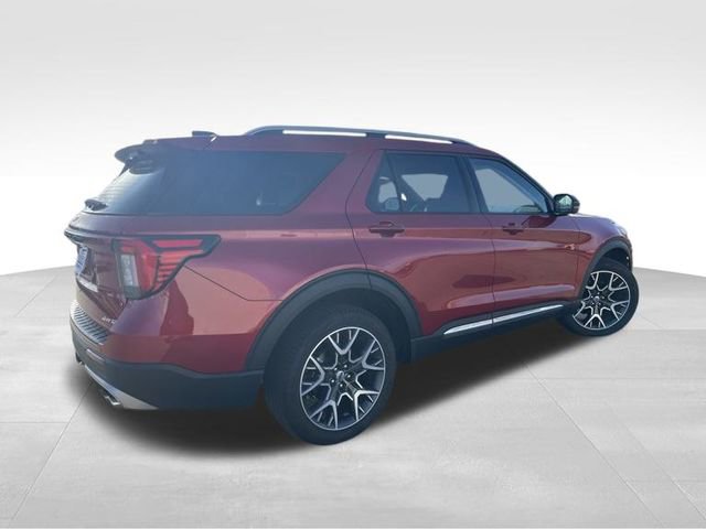 Used 2025 Ford Explorer Platinum w/ Ultimate Package image 6