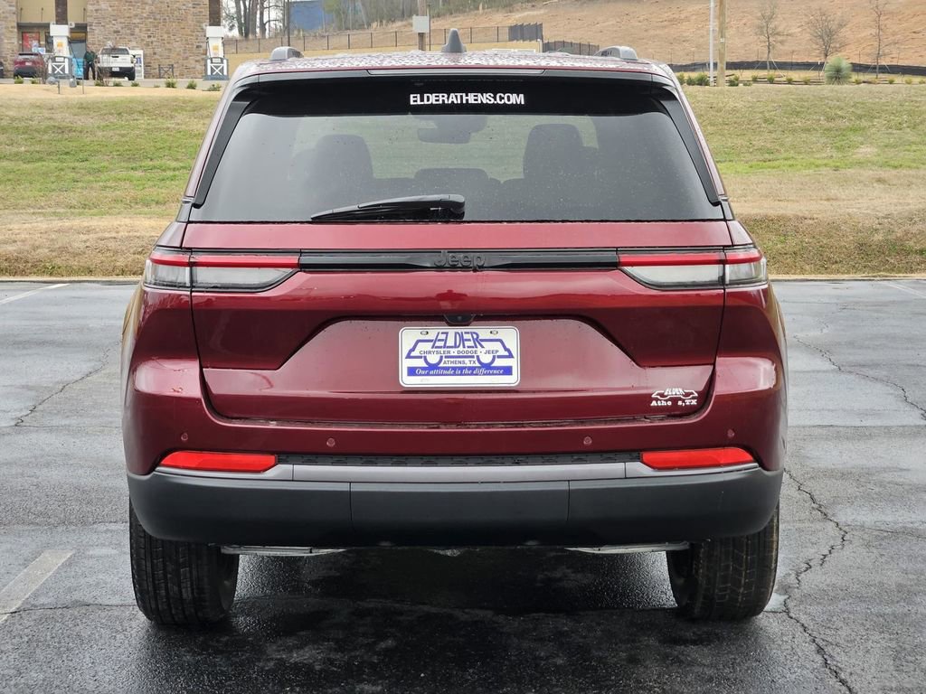 New 2026 Jeep Grand Cherokee Altitude image 5