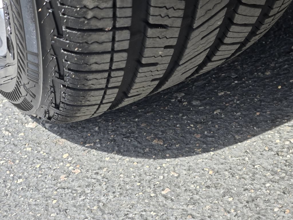 Used 2019 Mercedes-Benz C 300 4MATIC Sedan image 12