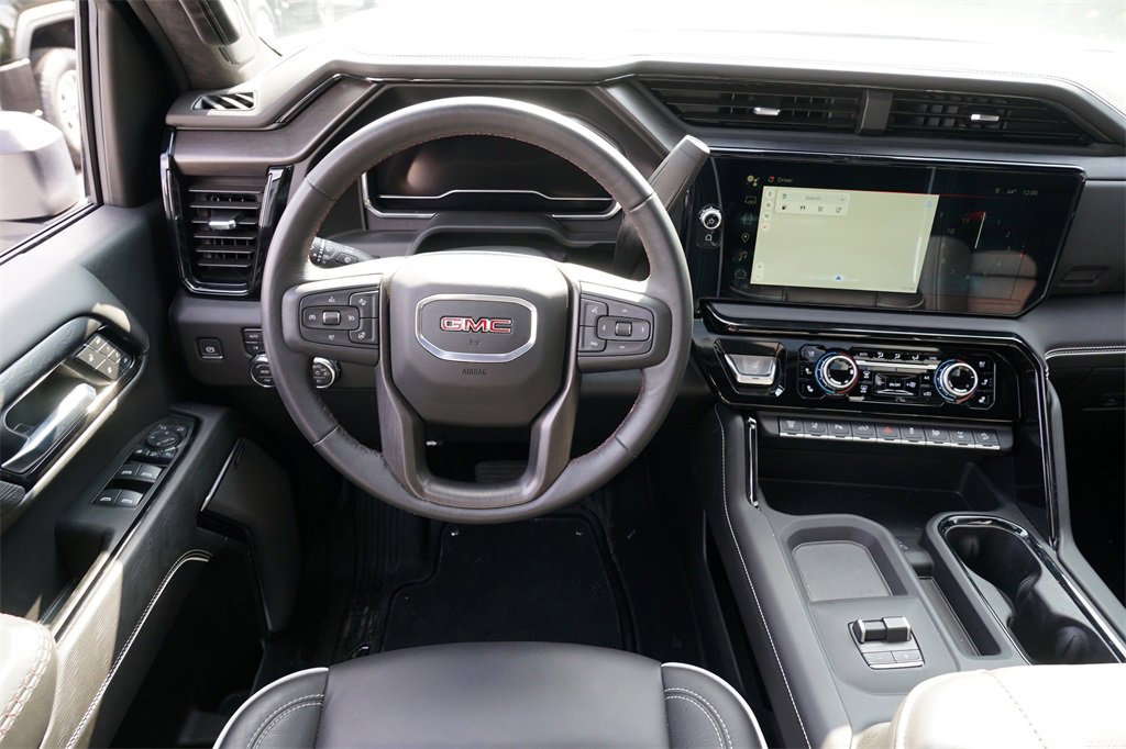 Used 2025 GMC Sierra 2500 AT4X image 21