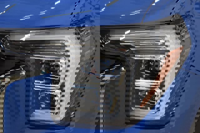 Used 2025 GMC Terrain Elevation w/ Technology Package II image 17