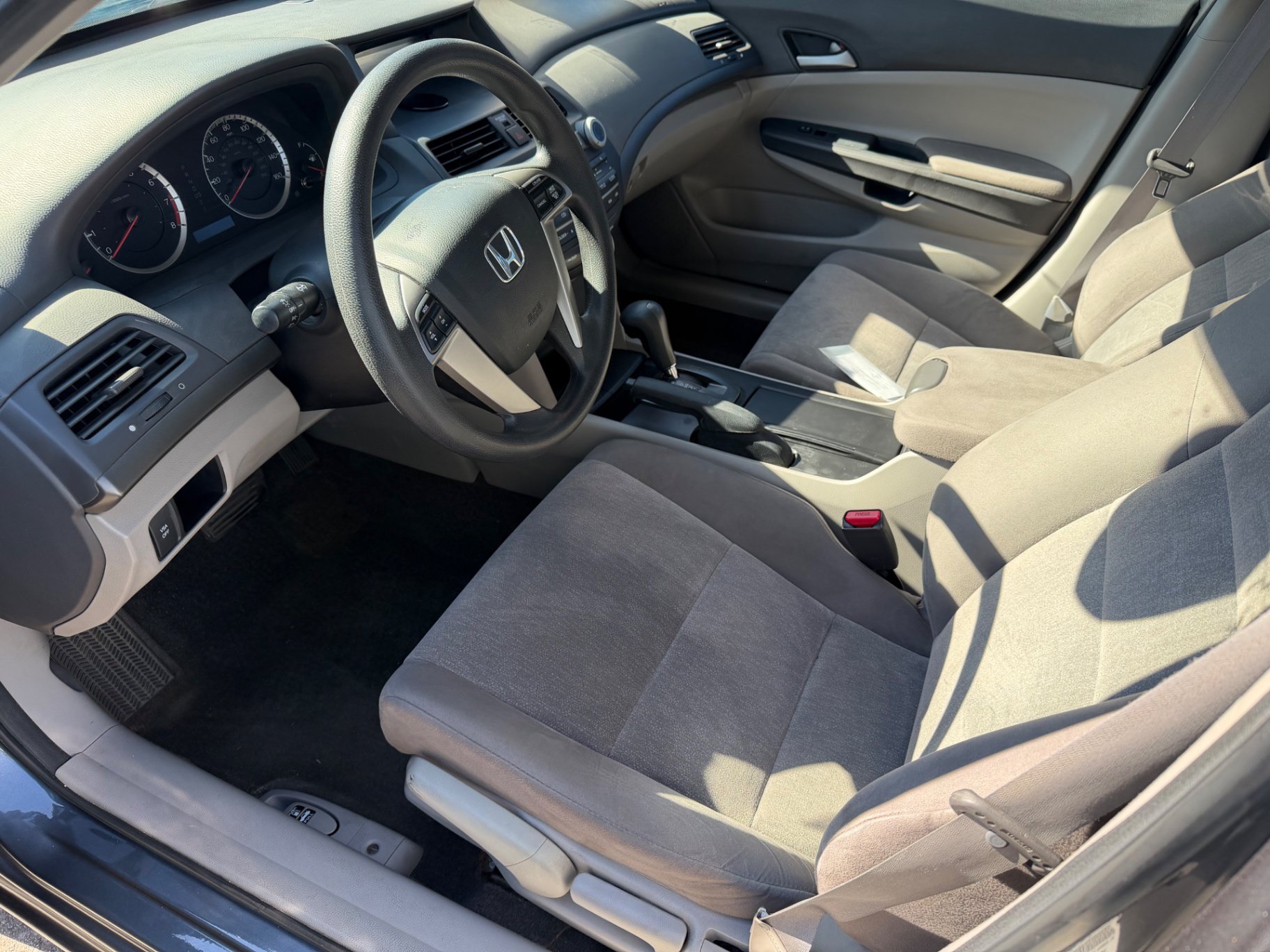 Used 2010 Honda Accord LX image 7
