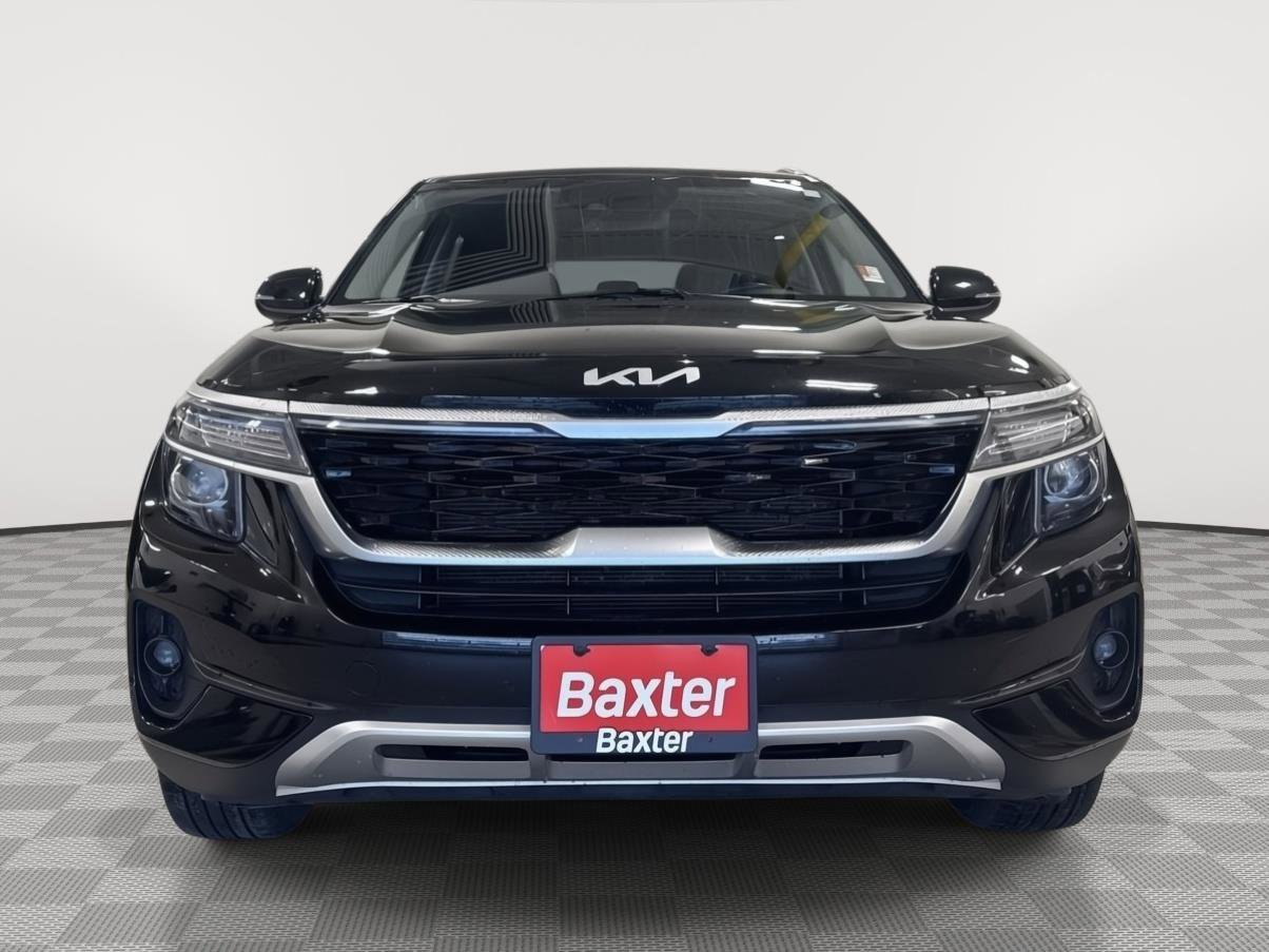 Used 2022 Kia Seltos EX AWD/4WD image 2