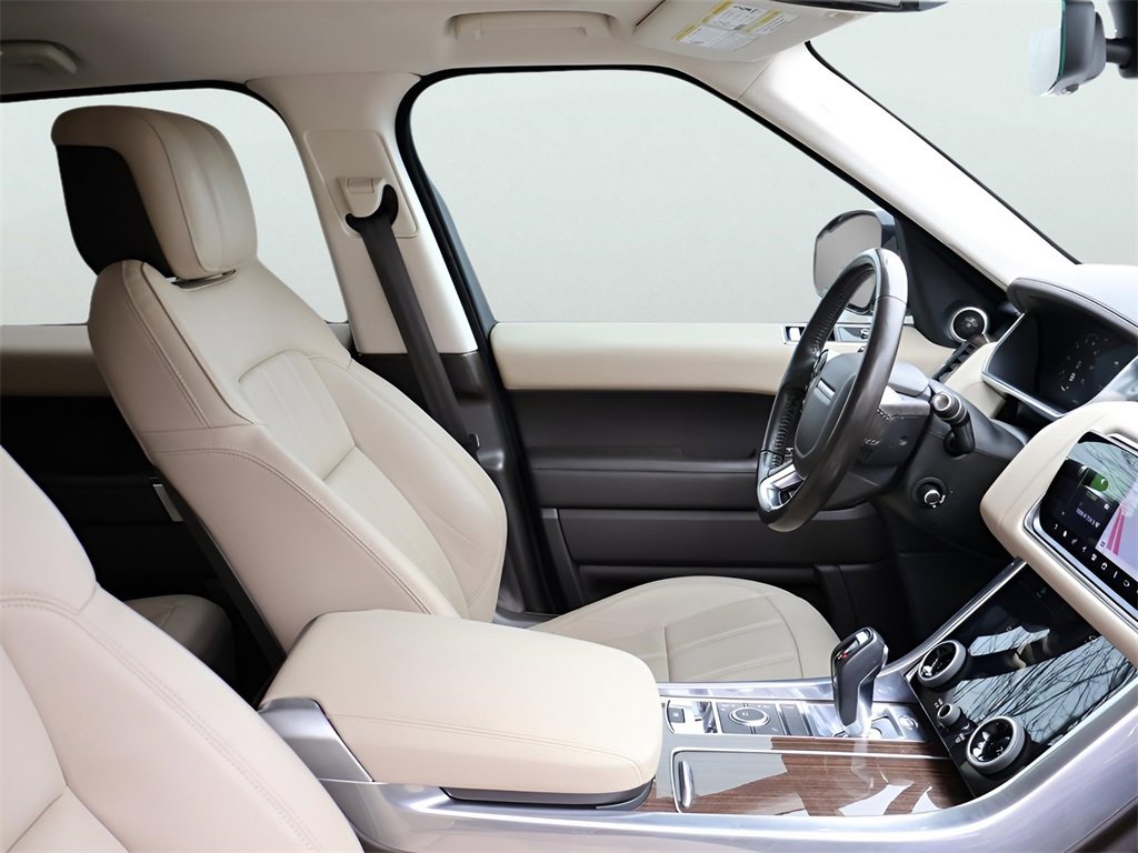 Used 2019 Land Rover Range Rover Sport SE image 9