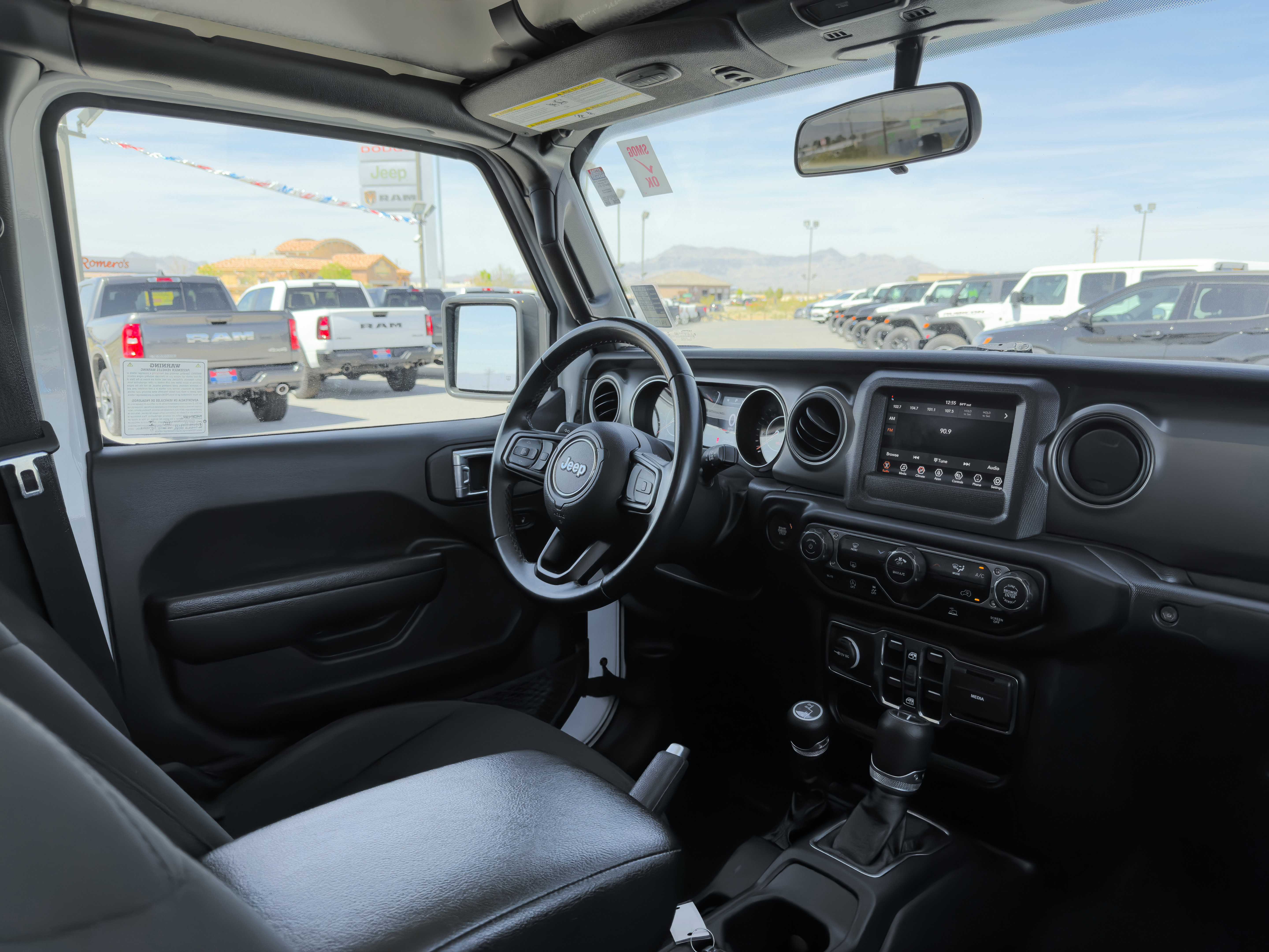 Used 2022 Jeep Gladiator Sport image 9