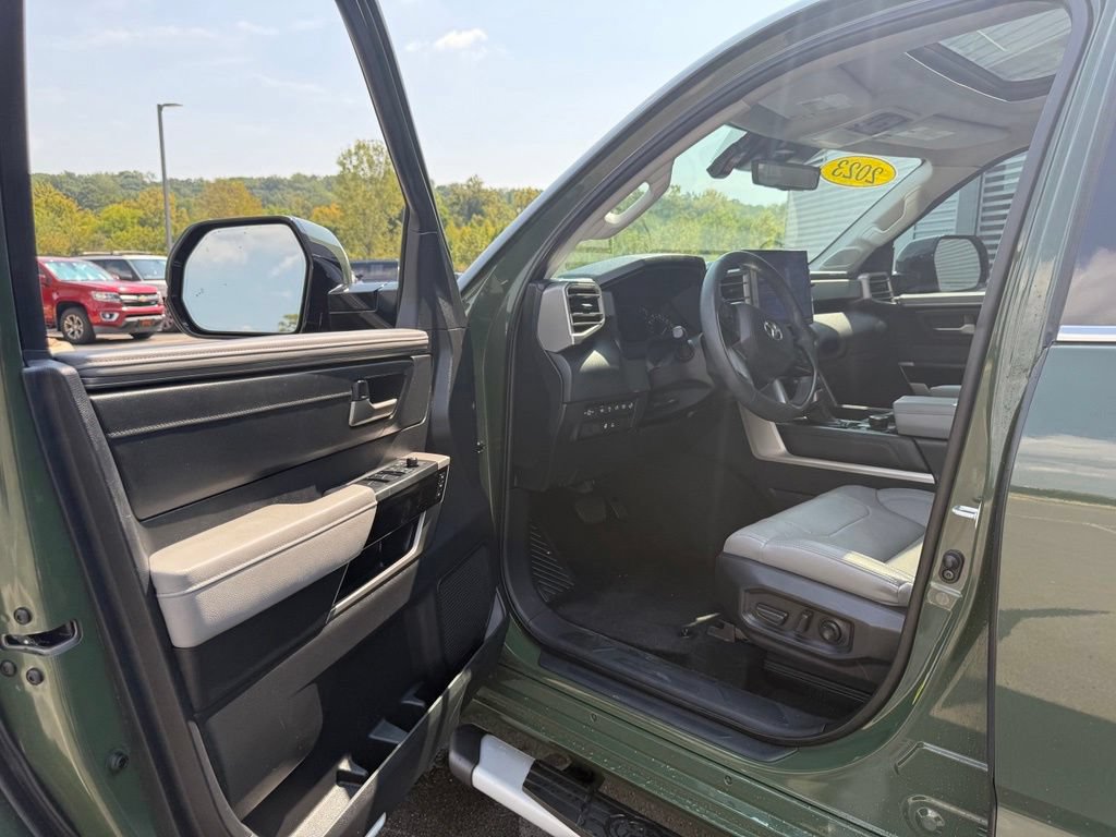 Used 2023 Toyota Tundra Limited AWD/4WD image 23