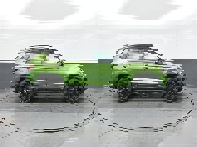 New 2026 Volkswagen Taos SE image 8