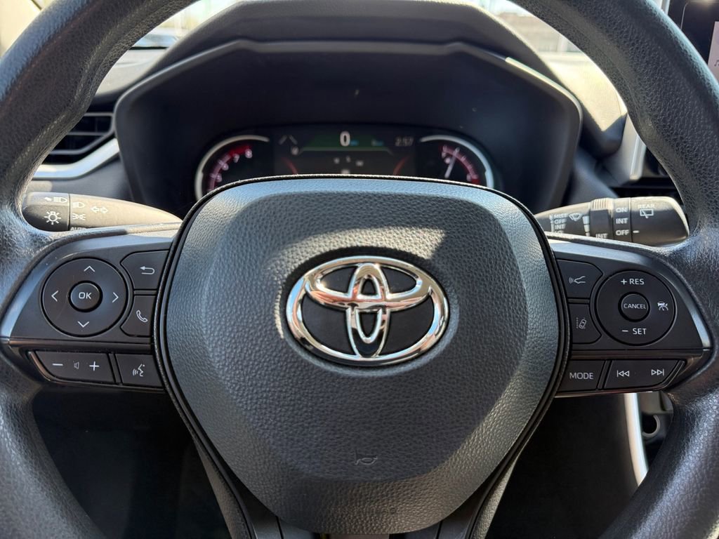 Certified 2024 Toyota RAV4 XLE image 30
