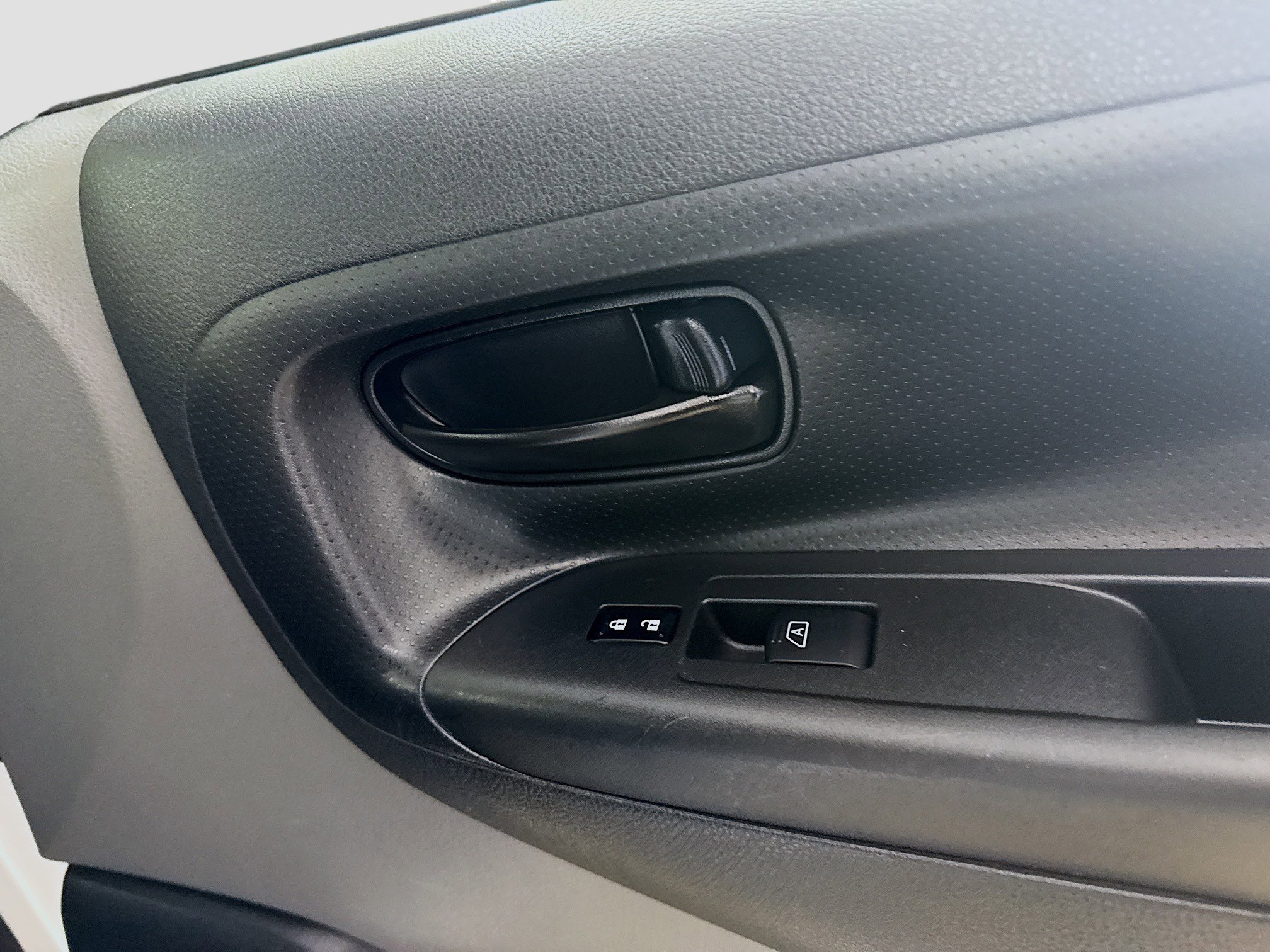 Used 2021 Nissan NV200 SV image 28