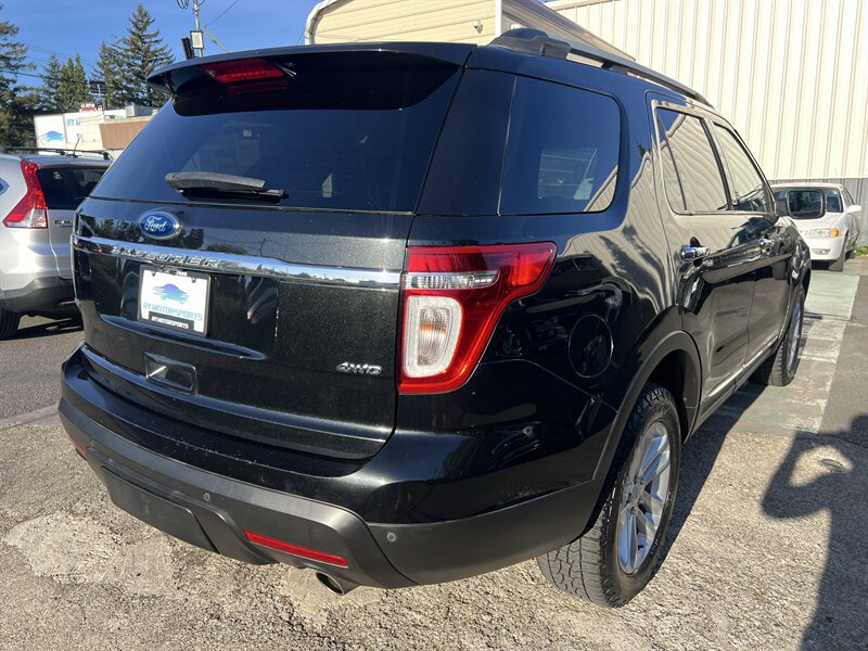 Used 2012 Ford Explorer XLT AWD/4WD image 5