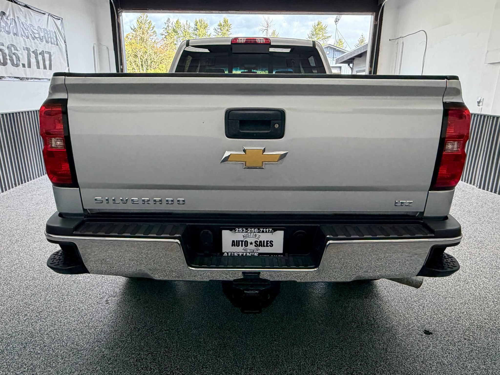 Used 2016 Chevrolet Silverado 3500 LTZ w/ Z71 Package, Off-Road AWD/4WD image 4