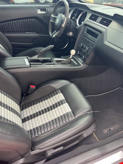 Used 2010 Ford Mustang Shelby GT500 image 12