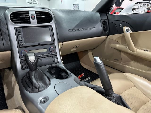 Used 2006 Chevrolet Corvette Convertible w/ Preferred Equipment Group image 16