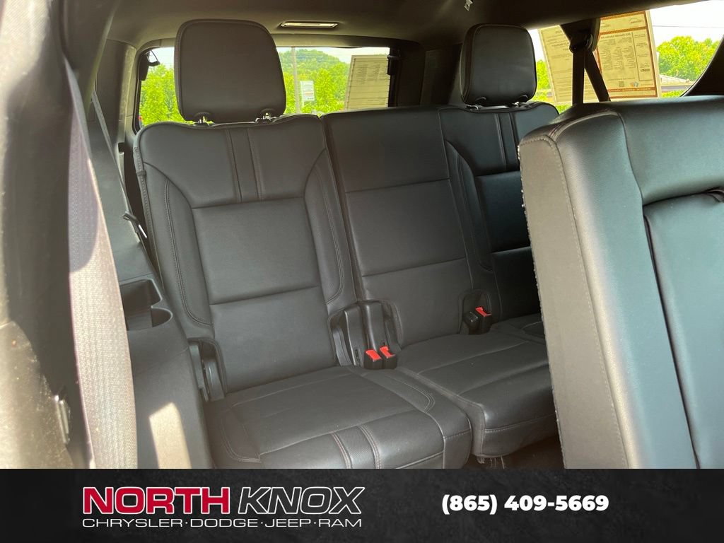 Used 2021 Chevrolet Suburban RST w/ Luxury Package AWD/4WD image 24