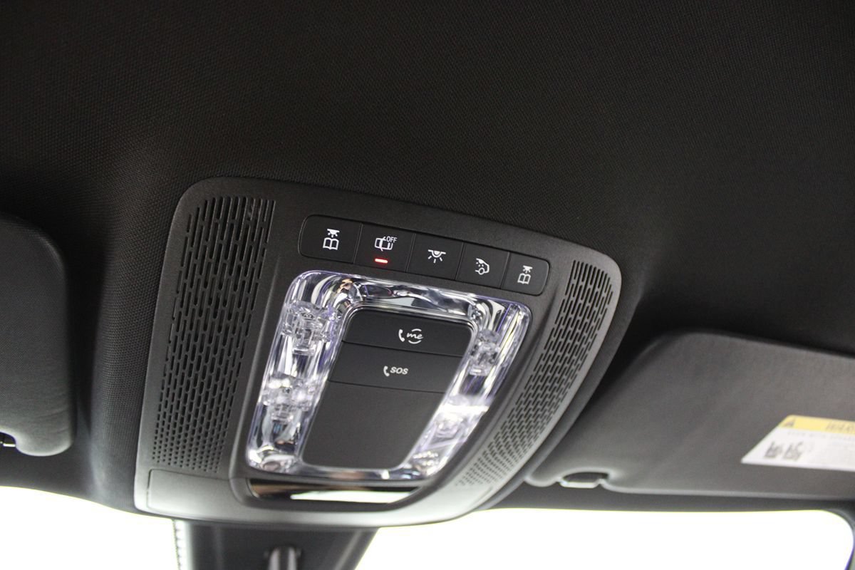 Used 2021 Mercedes-Benz GLB 250 image 22