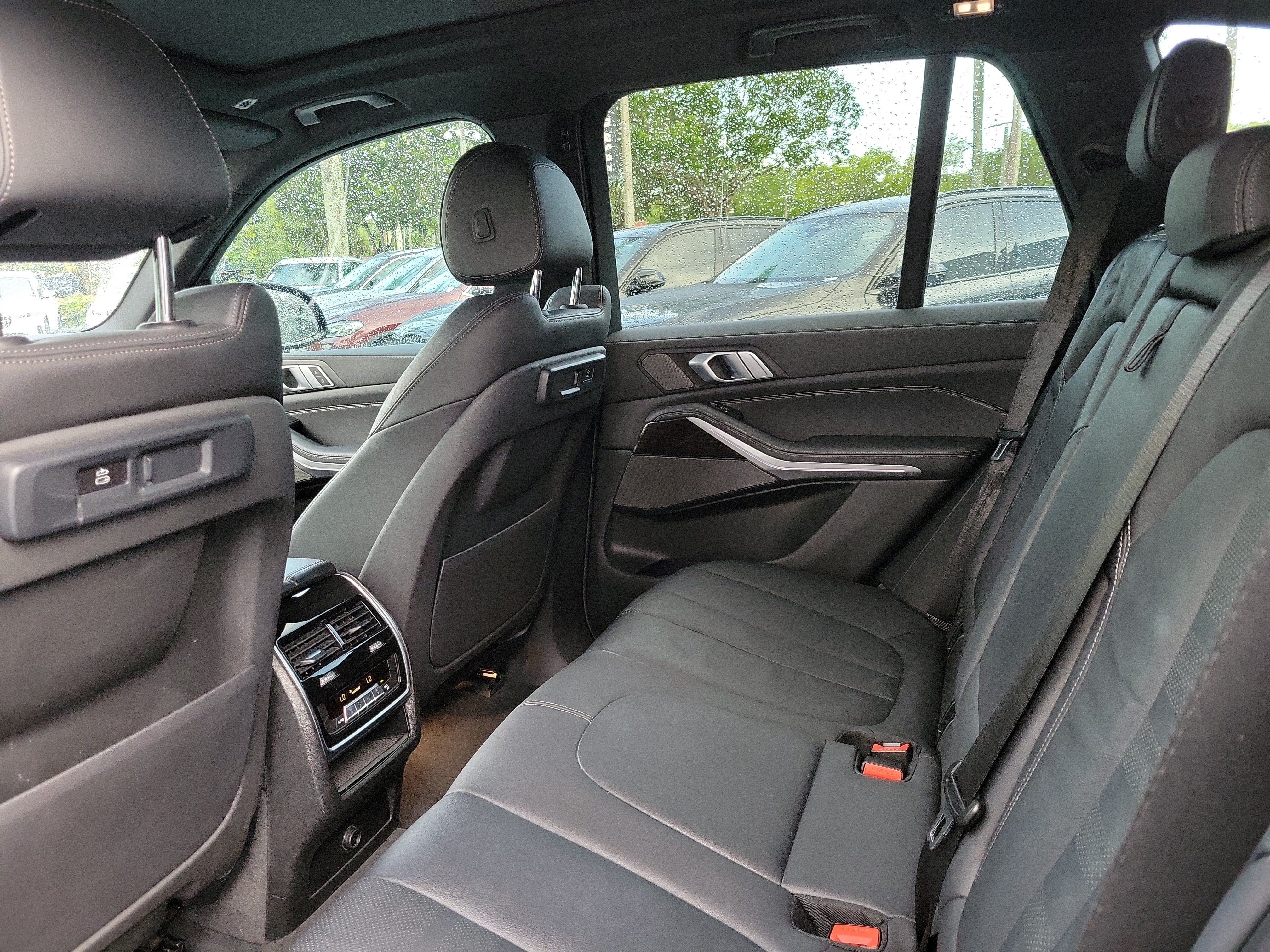 Used 2021 BMW X5 sDrive40i w/ M Sport Package RWD image 8