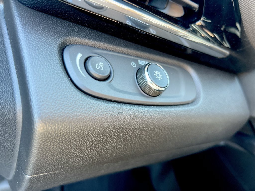 New 2026 Buick Envista Sport Touring w/ Convenience I Package FWD image 16