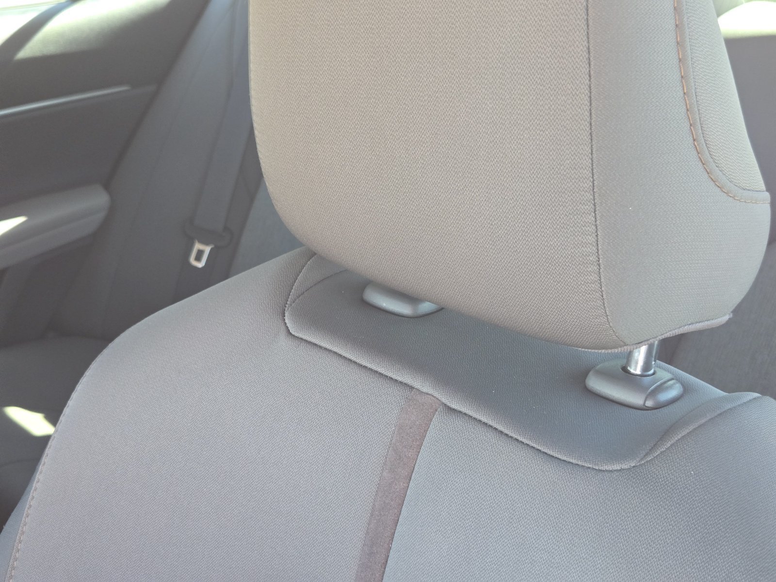 Used 2018 Toyota Camry LE FWD image 18