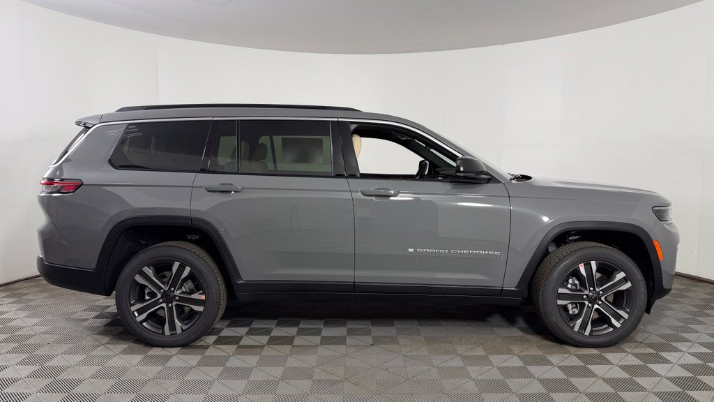New 2027 Jeep Grand Cherokee L Limited AWD/4WD image 8