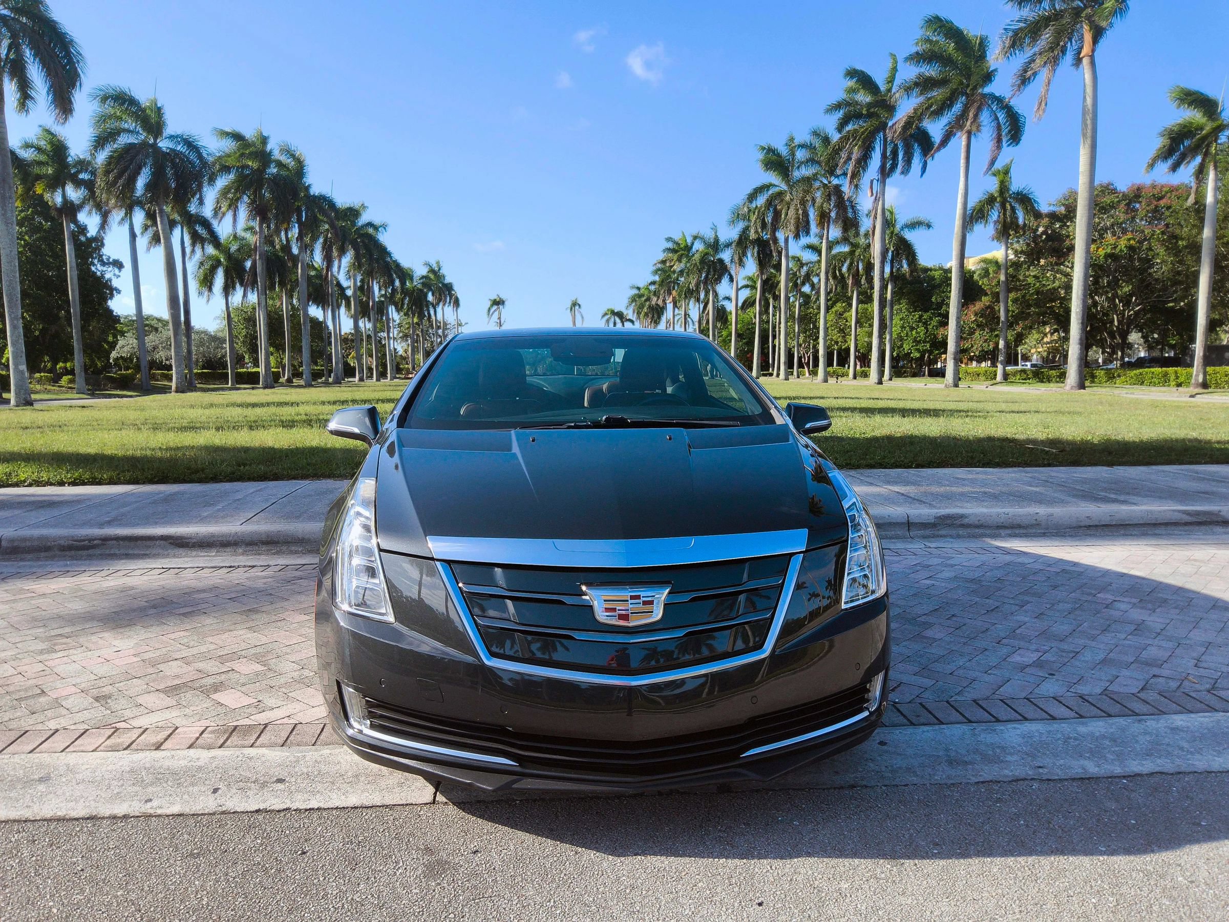 Used 2016 Cadillac ELR FWD image 2