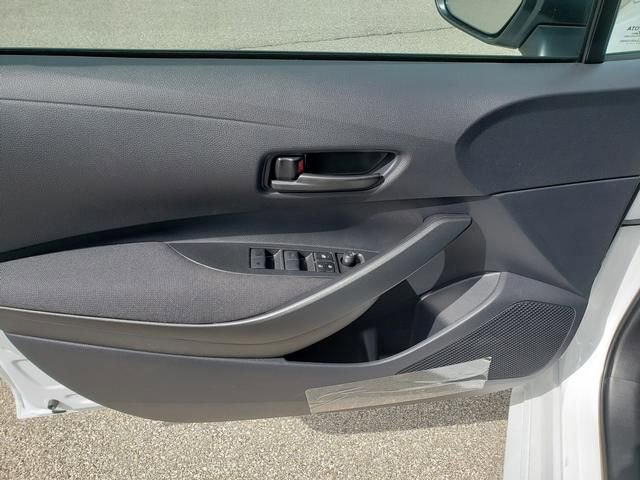 New 2026 Toyota Corolla LE FWD image 10