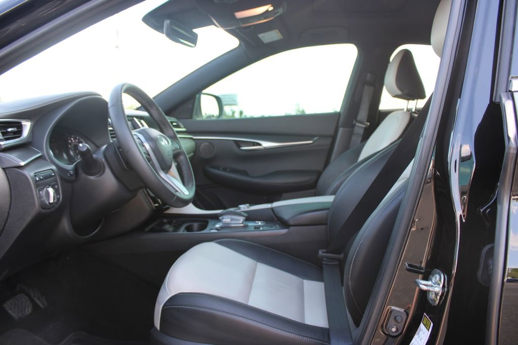 Used 2025 INFINITI QX55 Luxe w/ Accent Package AWD/4WD image 21