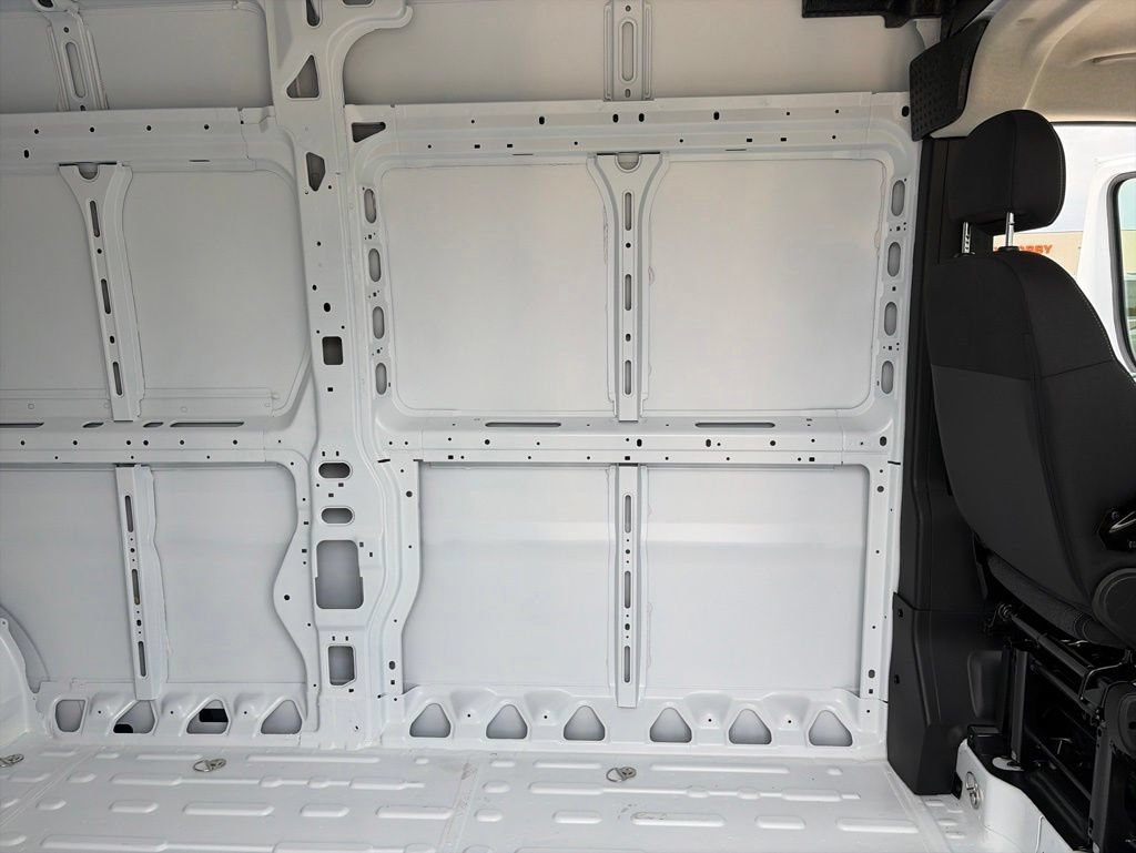 New 2026 RAM ProMaster 2500 w/ Convenience Group FWD image 35