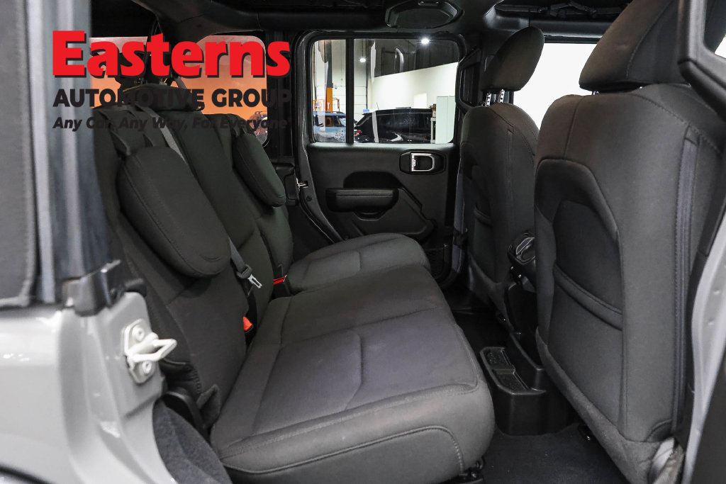 Used 2023 Jeep Wrangler Unlimited w/ Cold Weather Group AWD/4WD image 25